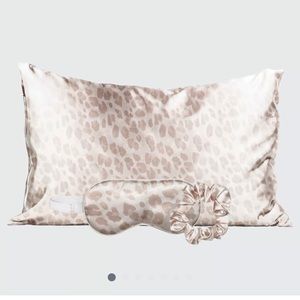 Kitsch Satin Pillowcase Sleep Set